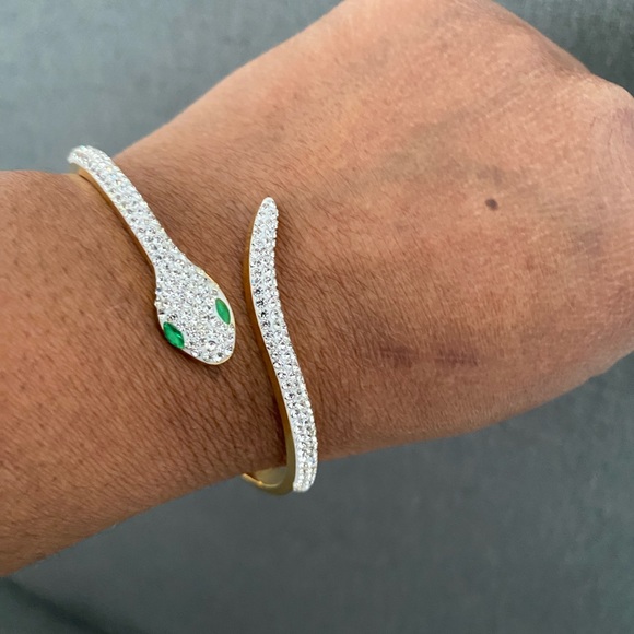 Vintage snake Bangle Bracelet Gold Stainless steel Green Crystal Eyes. - Picture 6 of 6